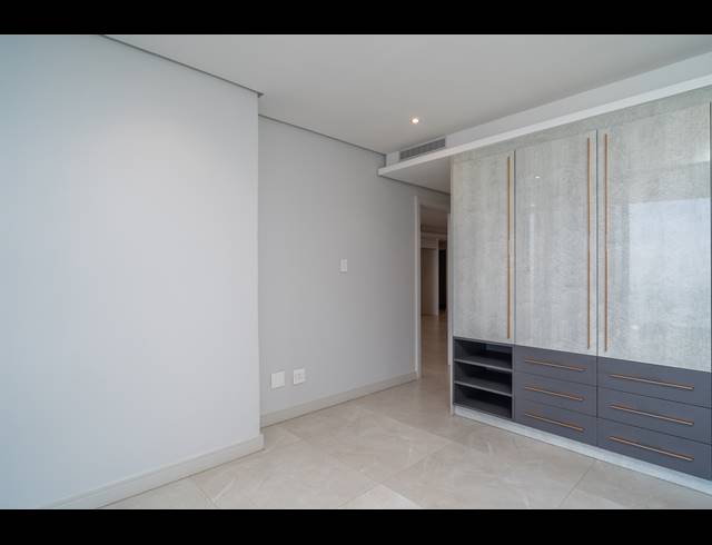 3 BEDROOM APARTMENT FOR SALE IN UMHLANGA CENTRAL